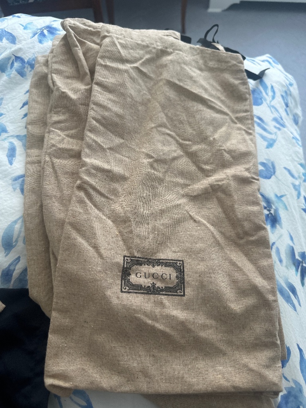 Gucci dust bag